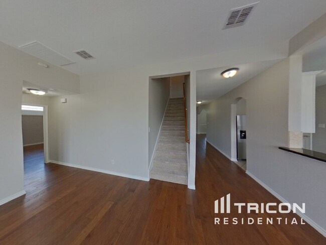 Foto del edificio - 1512 Autumnmist Dr