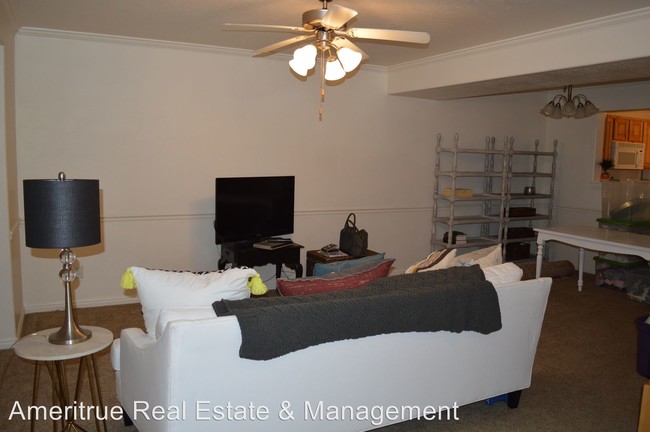 Building Photo - 3 br, 1.5 bath House - 796 N 200 E