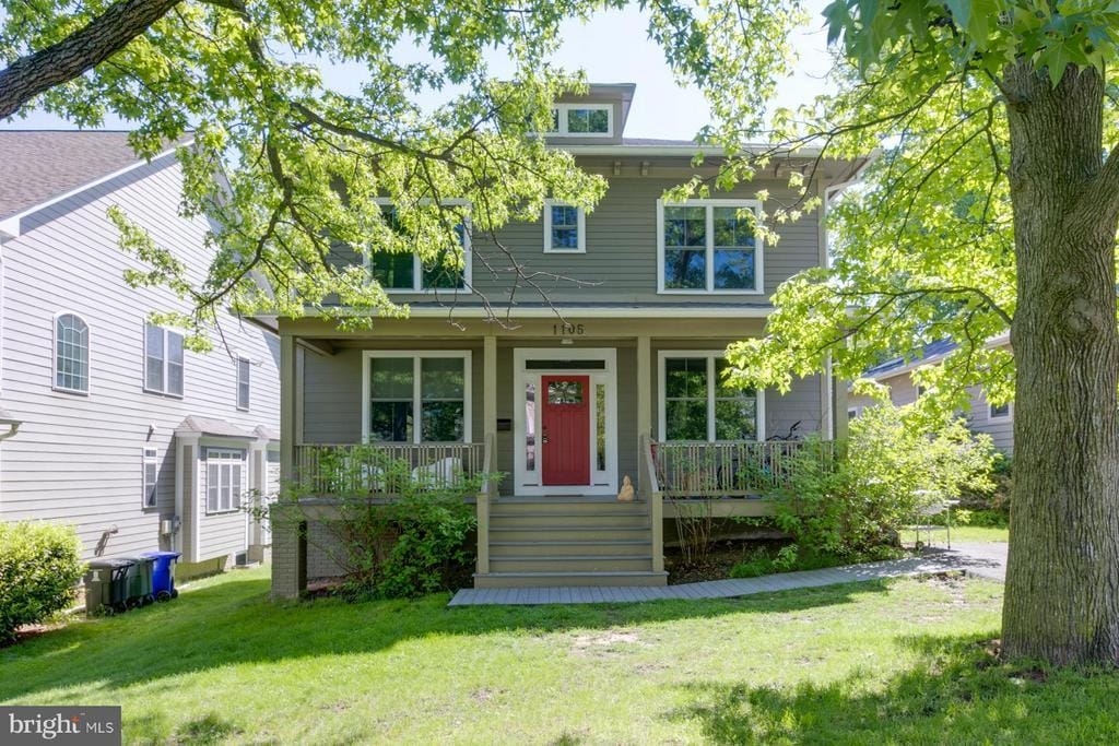 Primary Photo - 1105 N Sycamore St