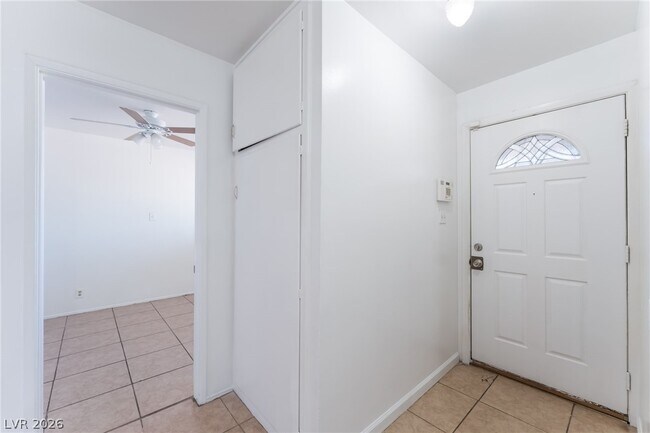 Building Photo - 1108 Tumbleweed Ave