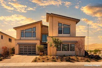 Building Photo - 10797 Canyon Bloom Dr