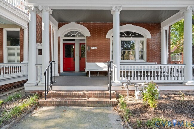 Foto del edificio - 1527 Grove Ave