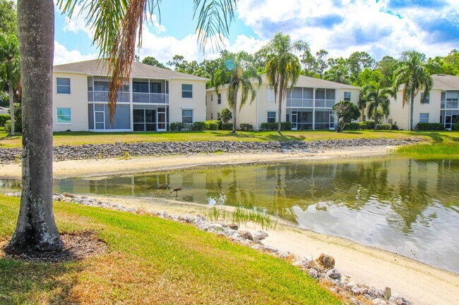 Foto del edificio - ***ANNUAL 3/2 UNFURNISHED***CROWN POINTE *...