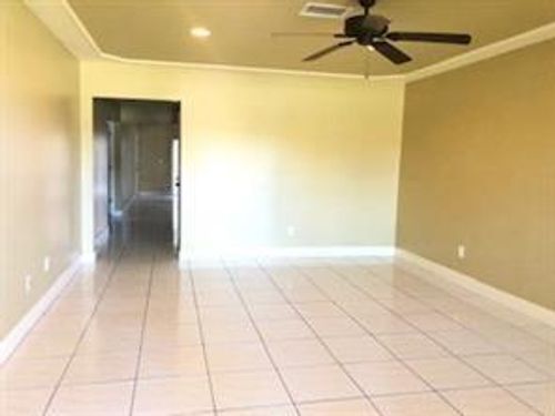 Foto del edificio - 3892 NW 110th Ave