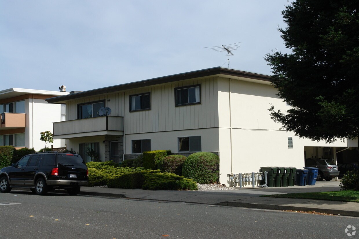 Primary Photo - 1822 Sequoia Ave