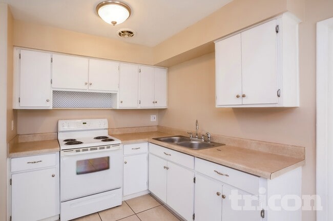 Foto del edificio - 710 Westbrook Ave