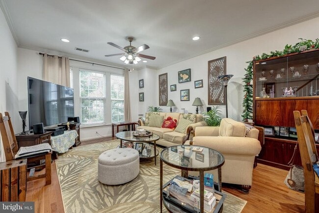 Building Photo - 22644 Amberjack Square