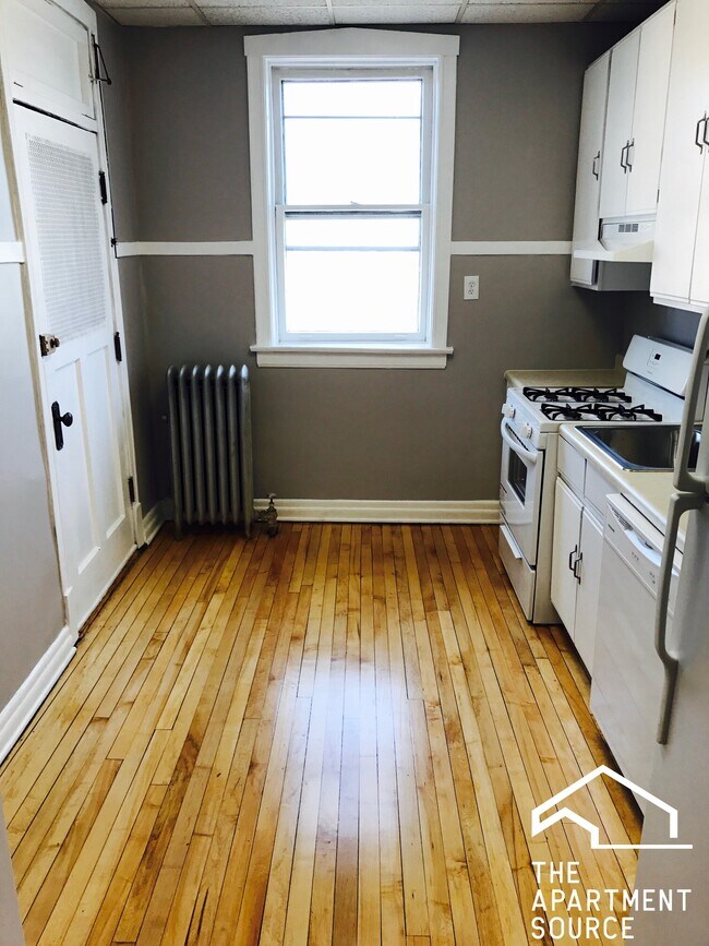 Foto del edificio - 3932 N Keeler Ave