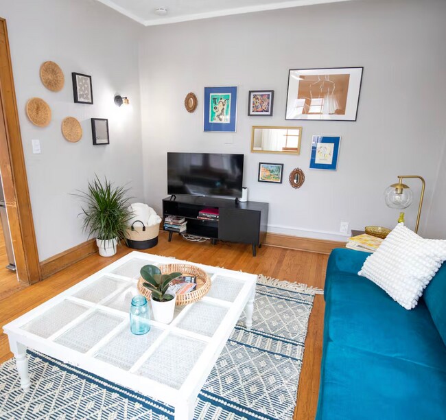 Foto del edificio - 1802 E Howard Ave