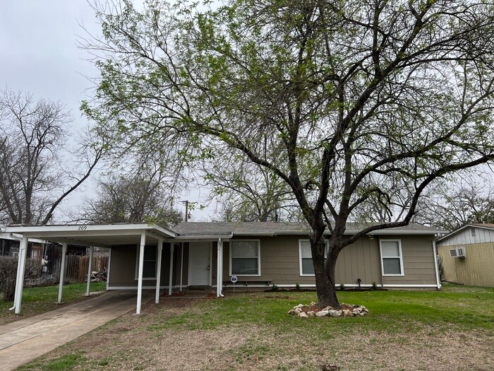 Primary Photo - 209 Charcliff Dr San Antonio TX 78220