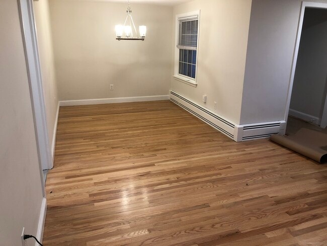 Dining/office - 6 Frontier Rd