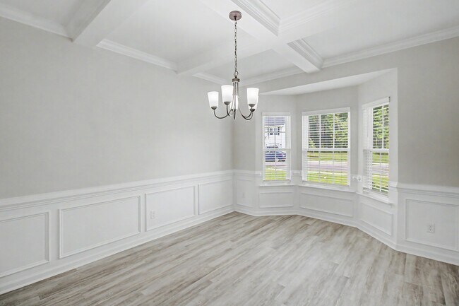 Building Photo - 319 Herty Ln