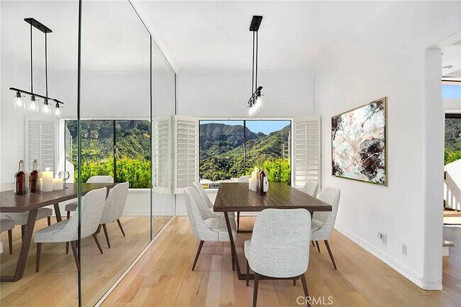 Dining room - 1694 Michael Ln