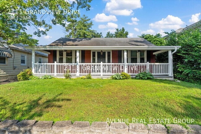 Building Photo - 2111 Grandview Dr