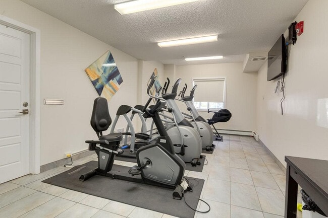 Building Photo - Avalon Court