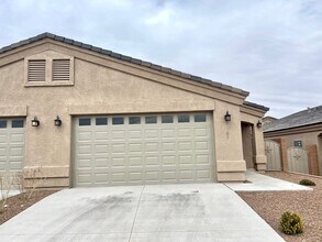 Building Photo - 755 Vista Grande Dr