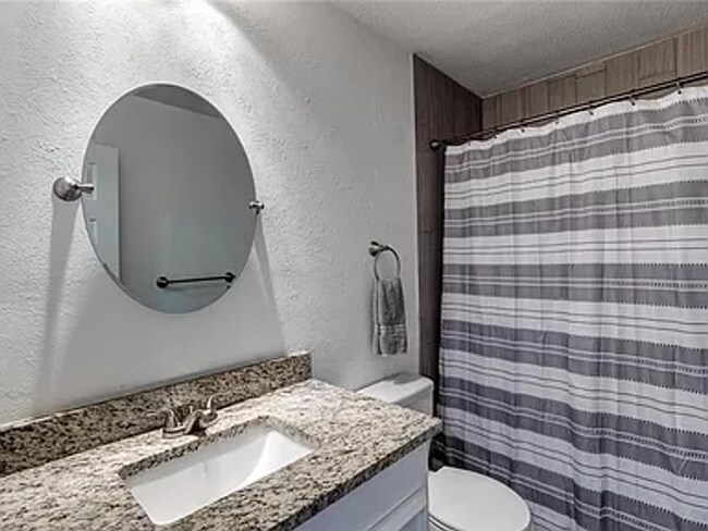 Foto del edificio - Gorgeous 3 bed 2 bath Home