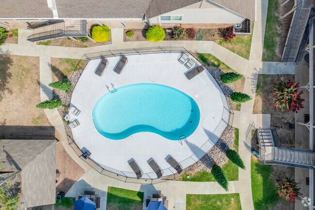 Pool Area - The Village at Brookside