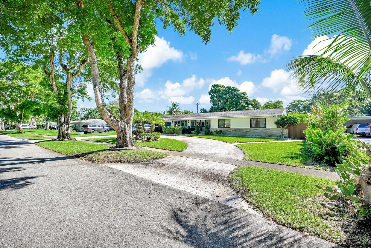 Foto principal - 836 Orchid Dr