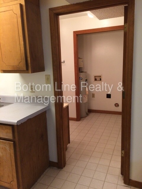 Building Photo - 1119 Morningside Park Dr