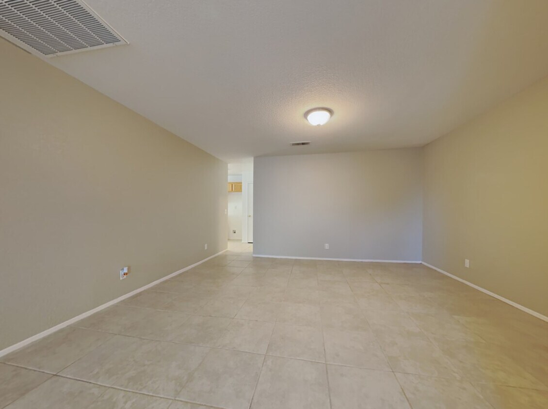 Foto principal - 38647 Annette Ave