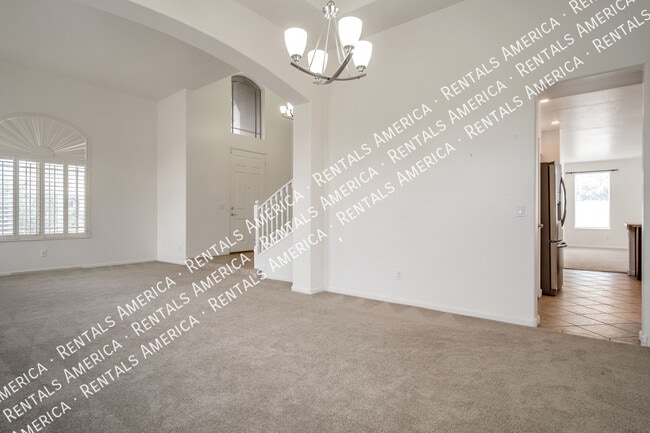Building Photo - 2631 S Leonard Pl