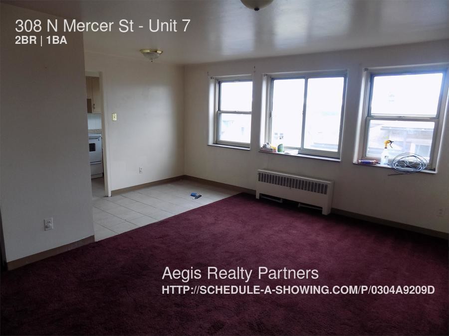308 N Mercer St Unit 7, New Castle, PA 16101 Room for Rent in New