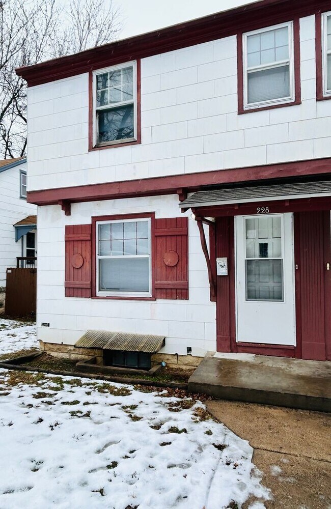 Foto del edificio - Spacious 2 Bedroom Home