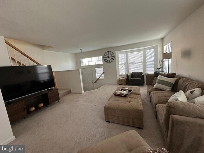 Building Photo - 115 Frazer Dr