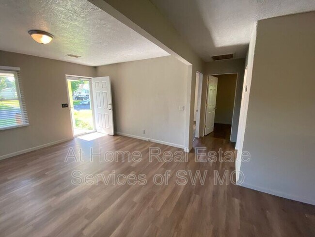 Foto del edificio - 1315 N Marion Ave