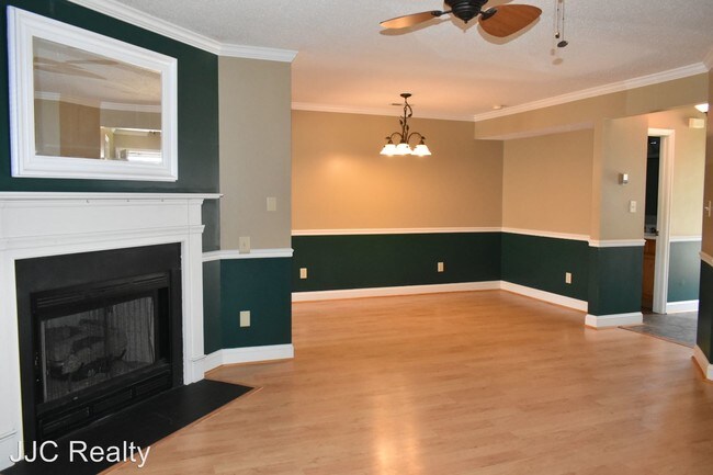 Building Photo - 2 br, 2.5 bath House - 102 Pheasant Watch