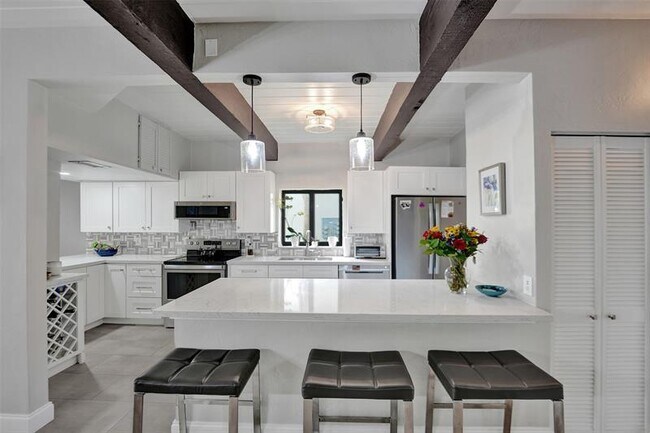 Foto del edificio - 700 E Coco Plum Cir