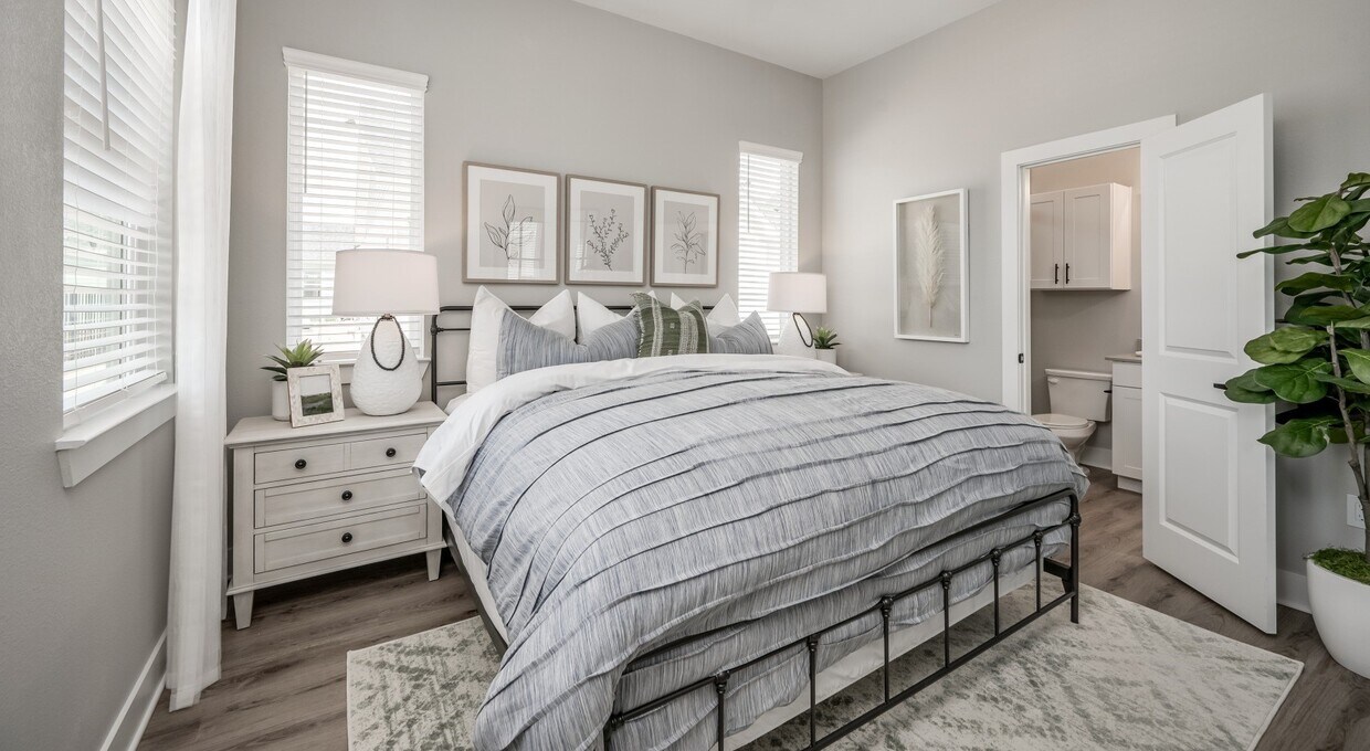 Foto principal - 10503 Peek Rd