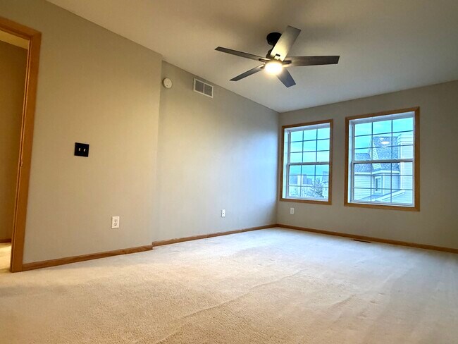 Foto del edificio - 11151 Aberdeen St NE