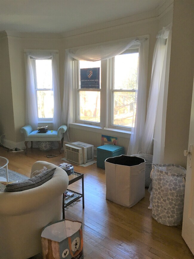 Foto del edificio - 4625 N Hamilton Ave