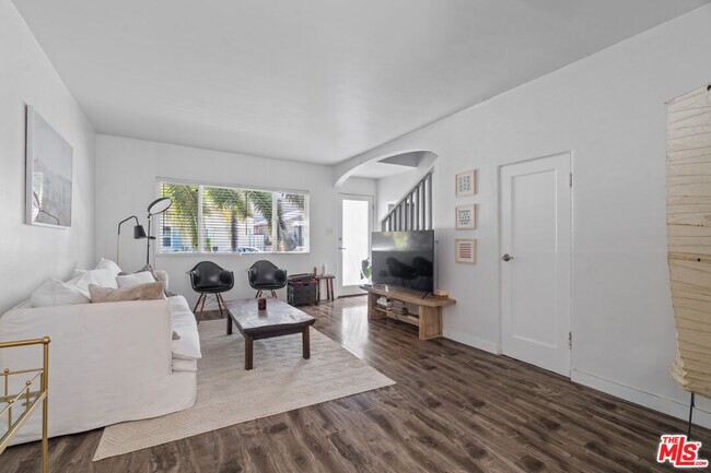Foto del edificio - 2318 Beach Ave