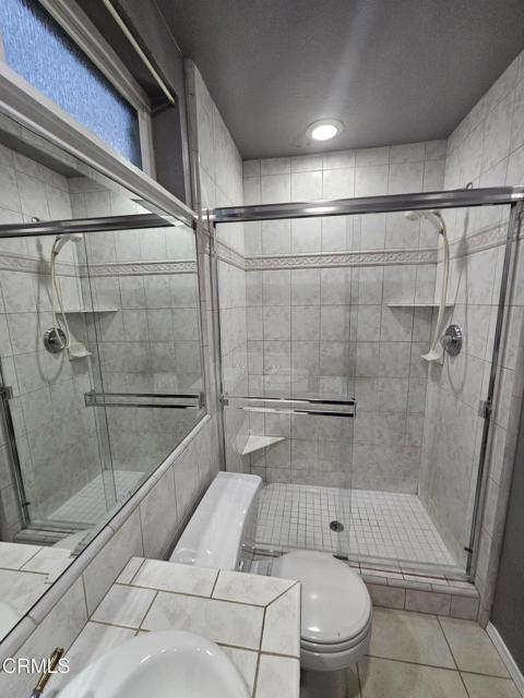 Foto del edificio - 1930 Adrian St