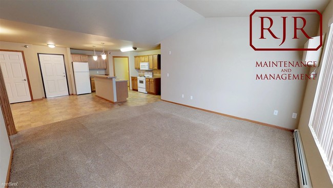 Building Photo - 600 Meadow Ridge Loop