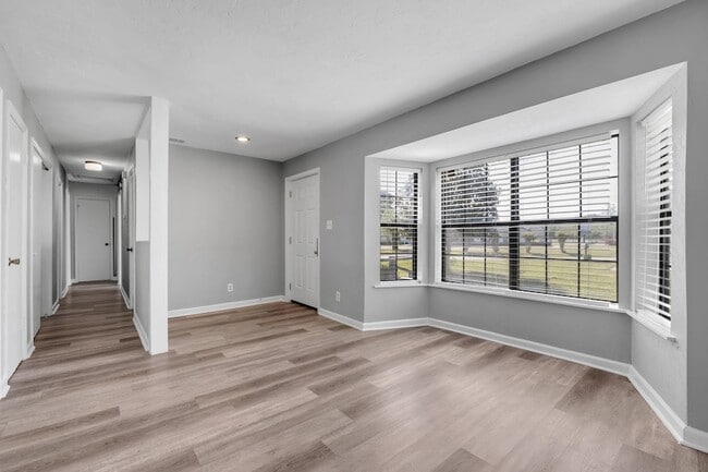 Foto del edificio - 27 Sierra Rd