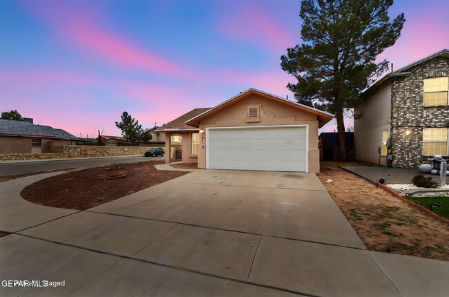 Building Photo - 12130 Rd House Dr