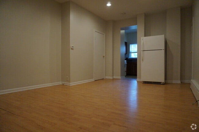 Building Photo - 3348 Conrad St