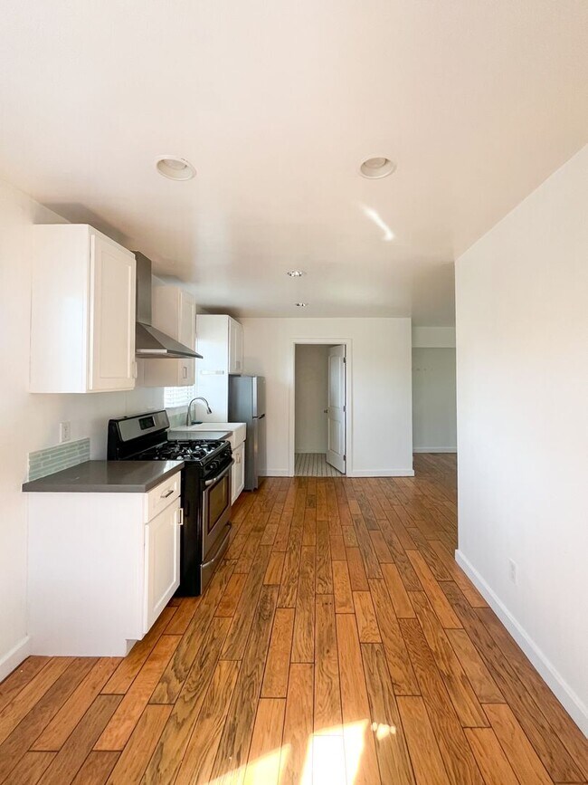 Foto del edificio - 3425 Alice St