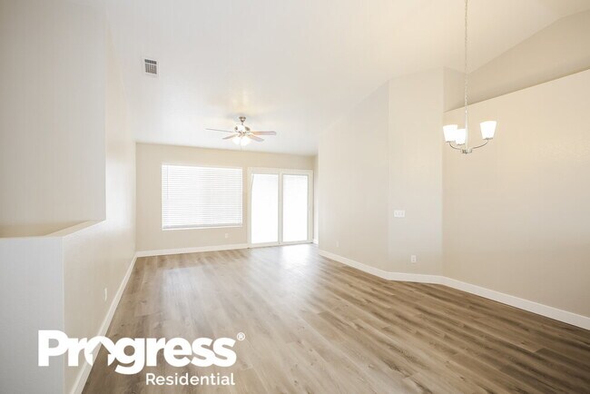 Foto del edificio - 130 Breezy Shore Ave