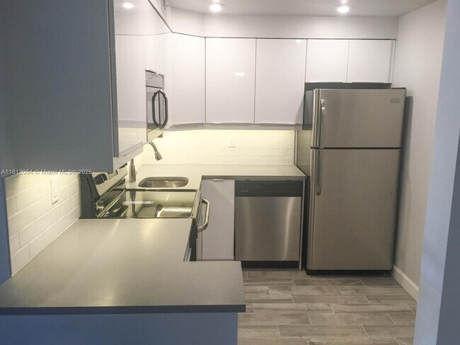 Foto del edificio - 470 NW 20th St
