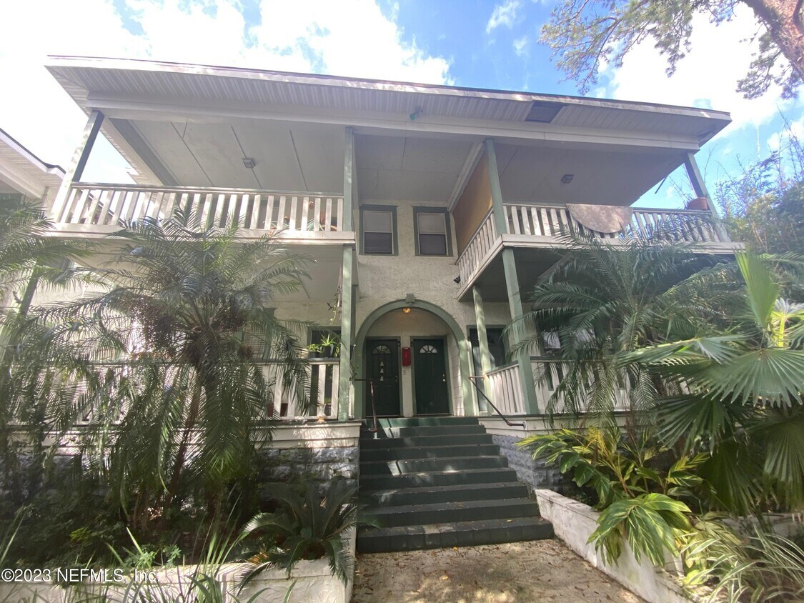Primary Photo - 2743 Vernon Terrace