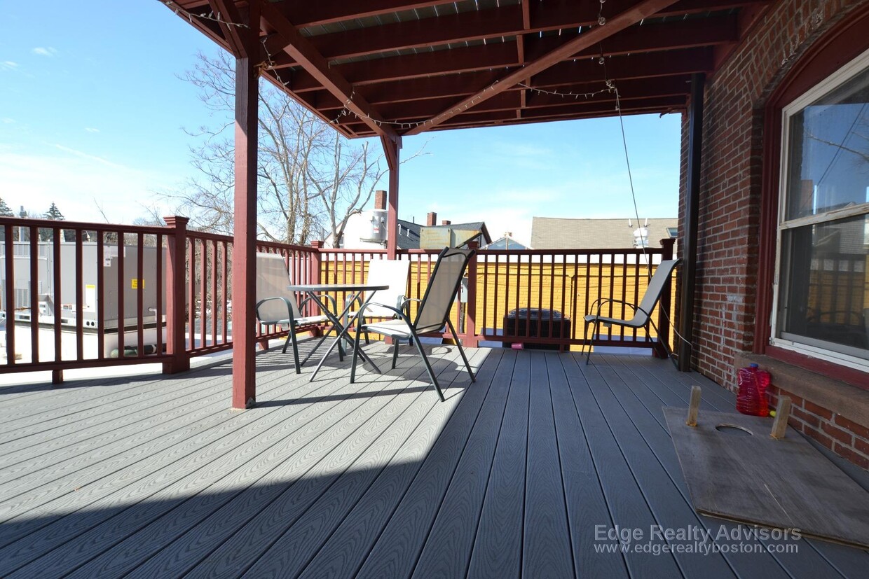 Primary Photo - 308 Washington St