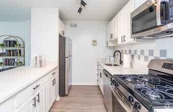 Interior Photo - ReNew Mt. Vernon