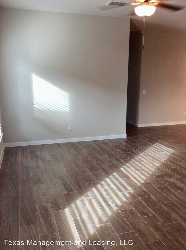 Building Photo - 3 br, 2 bath House - 112 Hidden Springs Drive