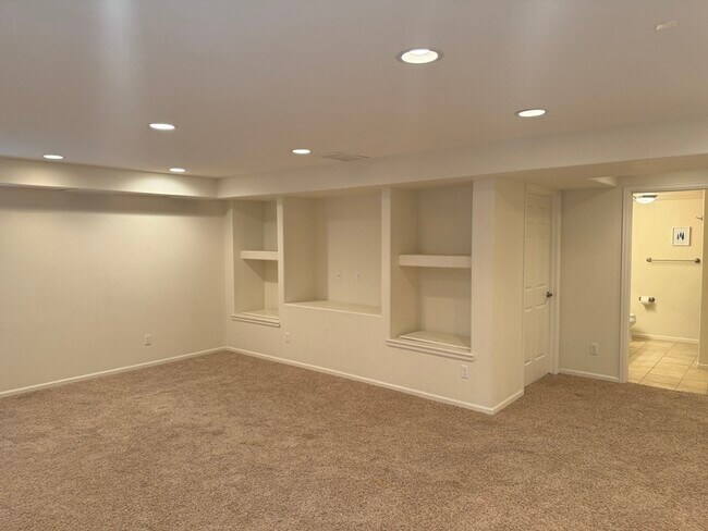 Building Photo - 3059 S Jebel Way