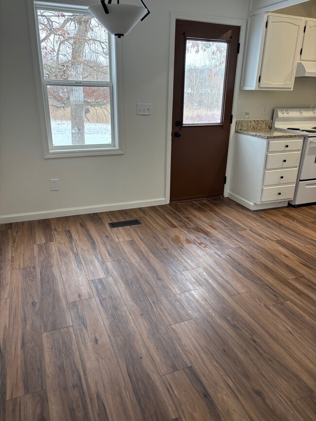 dining area - 75 Lane 265 Lake James